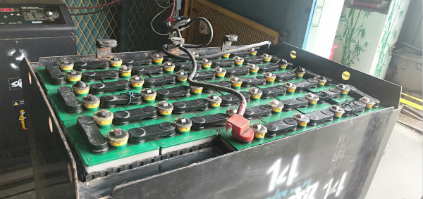 【干貨】電動叉車鋰電池怎么存放？